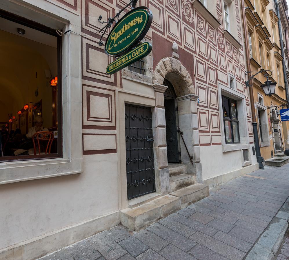 P&O Serviced Apartments Swietojanska Warschau Exterior foto